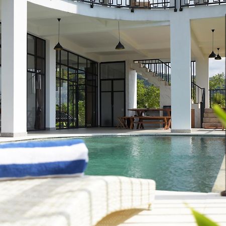 Villa The Hacienda Lovina Extérieur photo